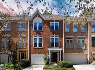 11441 Summer House Ct, Reston, VA 20194