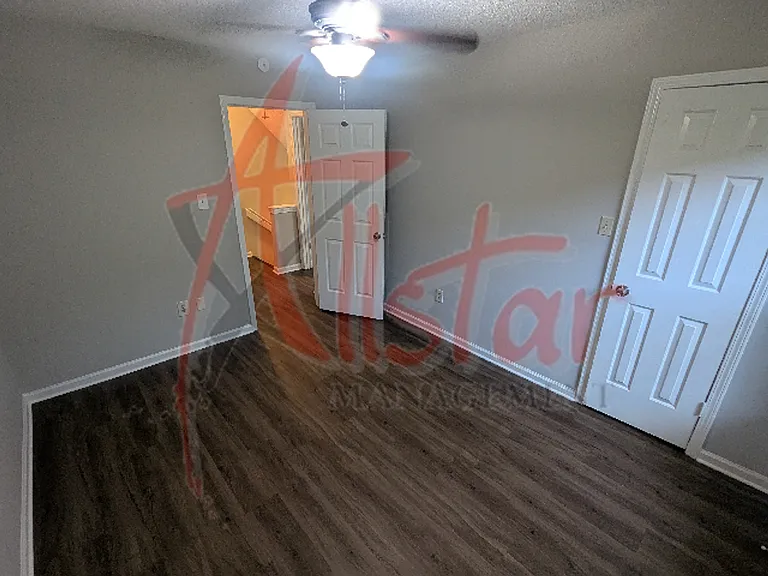 8061 Martha Ann Ln — Photo 8
