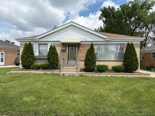 11138 Shaw St, Westchester, IL 60154