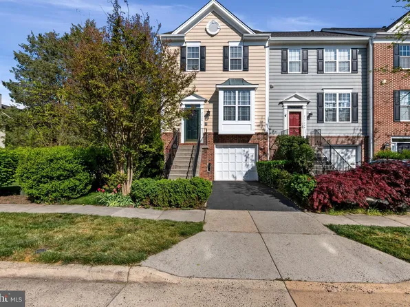 25526 Gover Dr, Chantilly, VA 20152