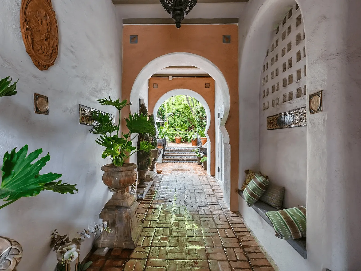 8225 Fountain Ave (Patio Del Moro) — Photo 1