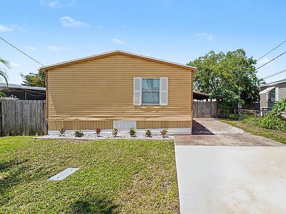 2nd image of 739 DRIFTWOOD LANE