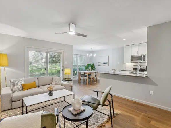 2535 Wedglea Dr APT 110, Dallas, TX 75211