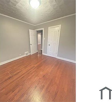 4th image of 9337 S Kimbark Ave