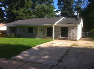 9047 Lone Oak Dr, Shreveport, LA 71118