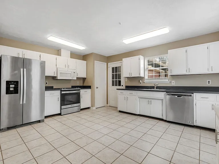 1552 Cinnamon Bear Cir — Photo 12