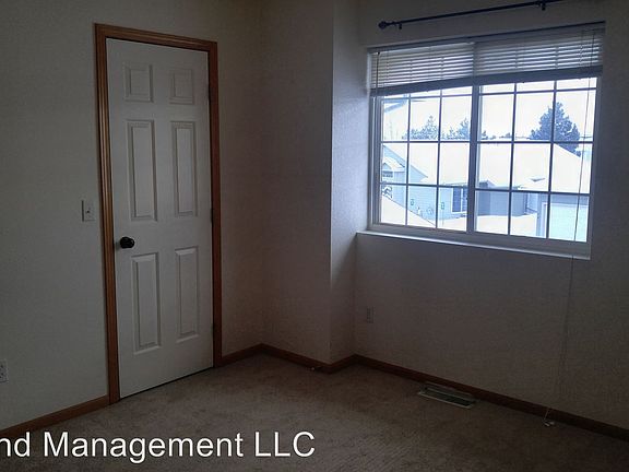 5th image of 3955 Olympic Blvd APT 29
