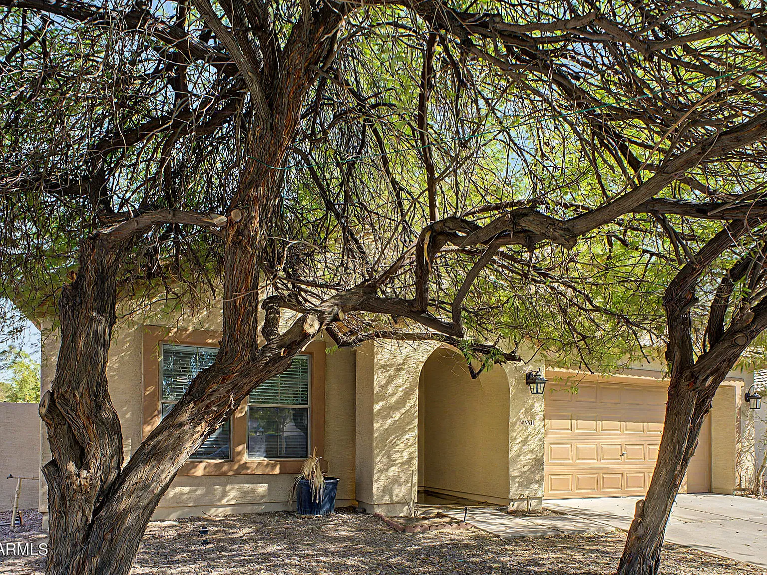 4 bed, 2.0 bath, 2046 sqft, $2,500 — Photo 4