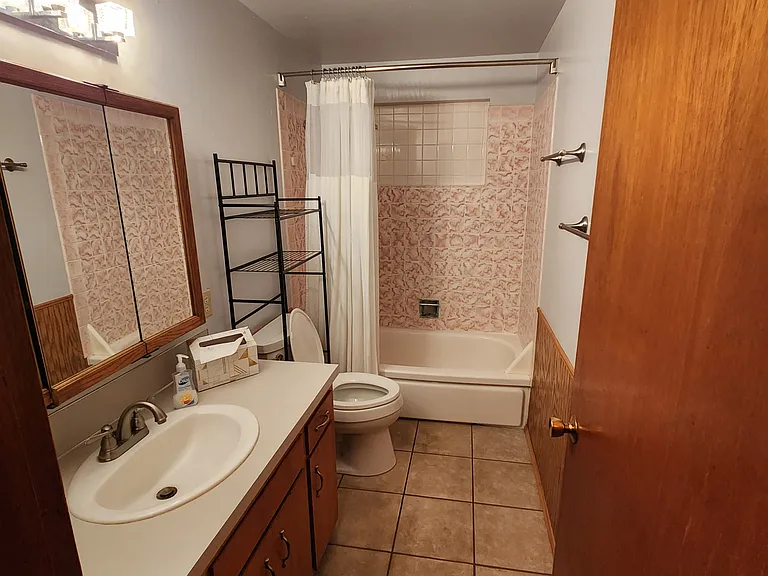 3712 S 175th St — Photo 34