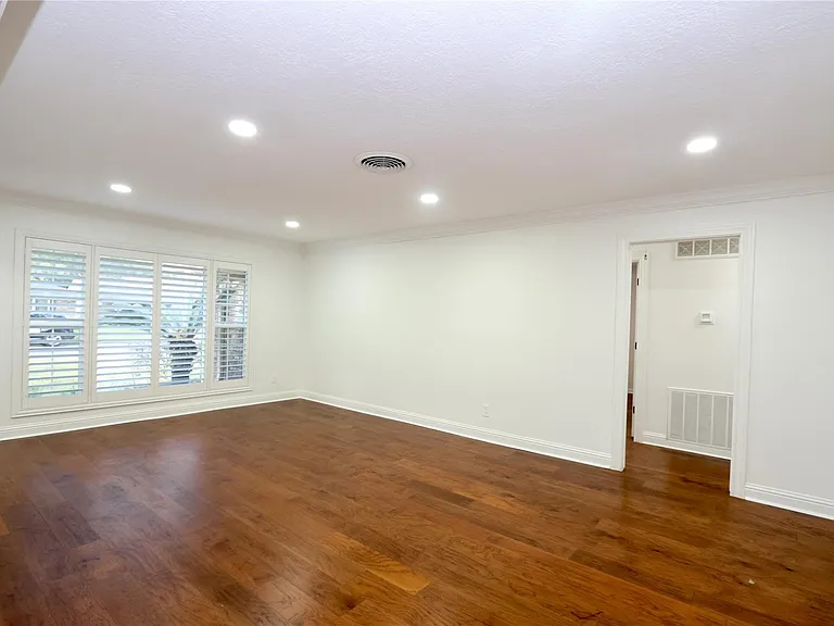 4839 McDermed Dr — Photo 5