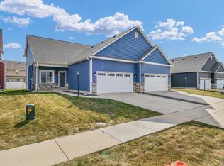 3409 Boulder Ridge Dr, Champaign, IL 61822