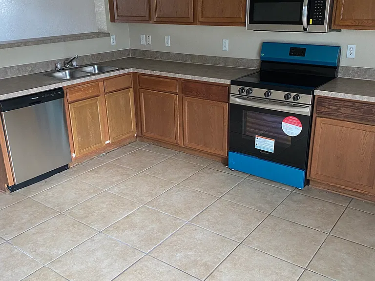 4415 Rothberger Way — Photo 4