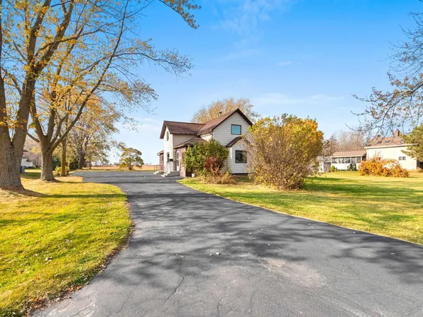 W2108 Huebner Rd, Brillion, WI 54110