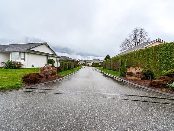 2nd image of 7292 Elm Rd #56