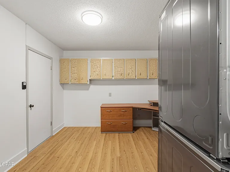 139 Manistee Dr — Photo 25