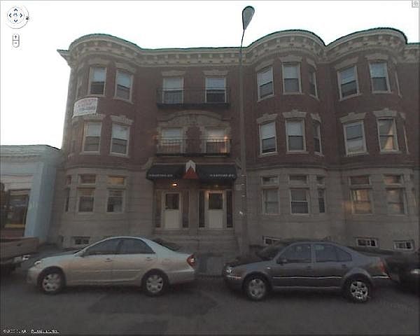Building Photo 4