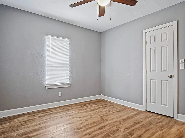 1704 Cairo Ave — Photo 19