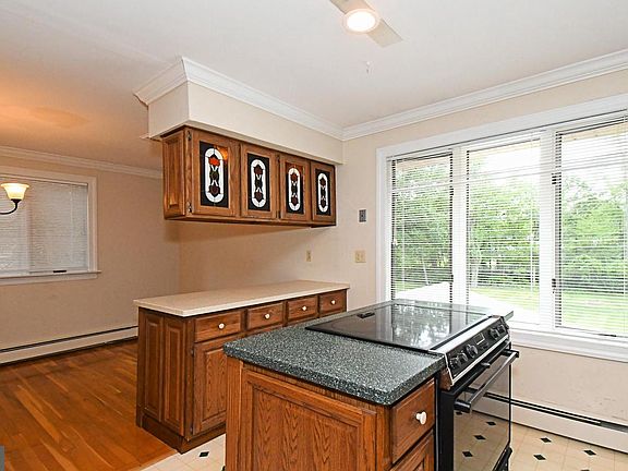 5th image of 2390 Lenhart Rd