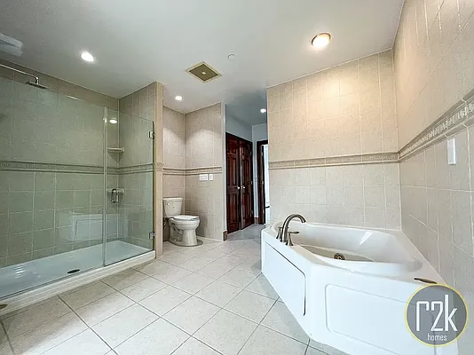 Rented by Realty 2000 Corp | media 70