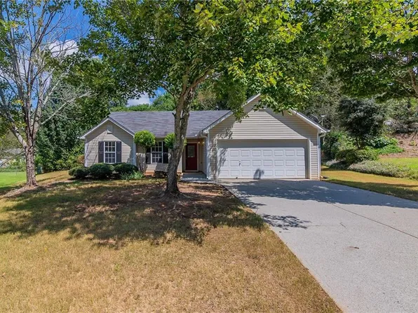 5115 Stick Ct, Sugar Hill, GA 30518