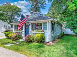 25 12th Ave, Halifax, MA 02338