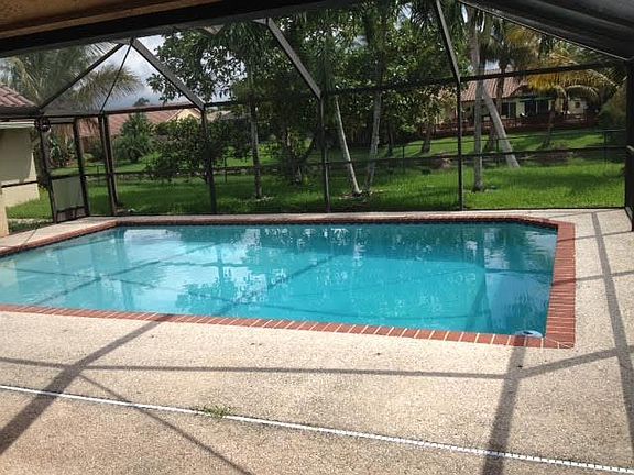 4th image of 1450 NW 100th Way