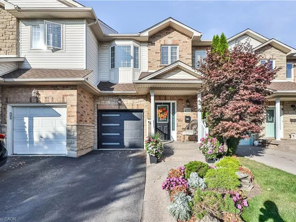 4037 Medland Dr, Burlington, ON L7M 4W7