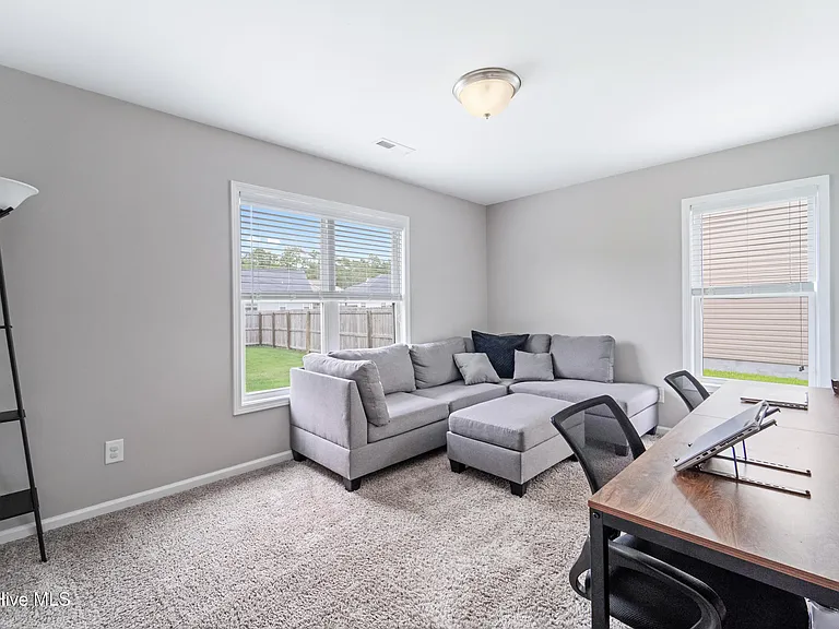 242 Legacy Ln — Photo 23