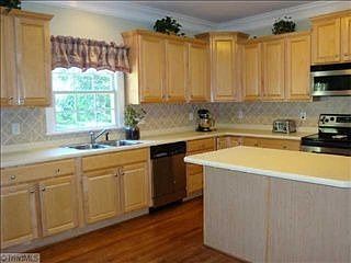 3rd image of 4115 Birch Creek Trl