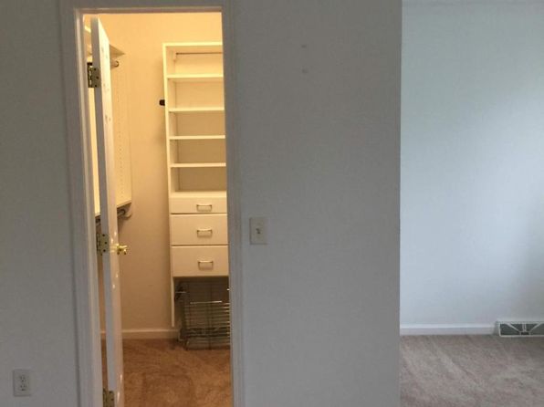100 Midlake Cir