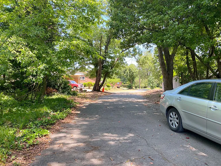 56 Woodlake Dr — Photo 19