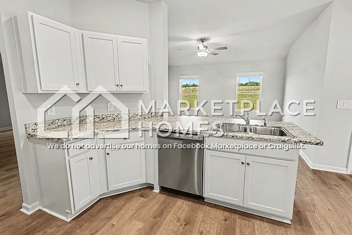 1716 Amber Ave SE — Photo 10