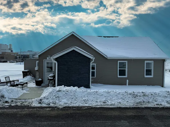 342 S Stockton Rd, Stockton, IL 61085