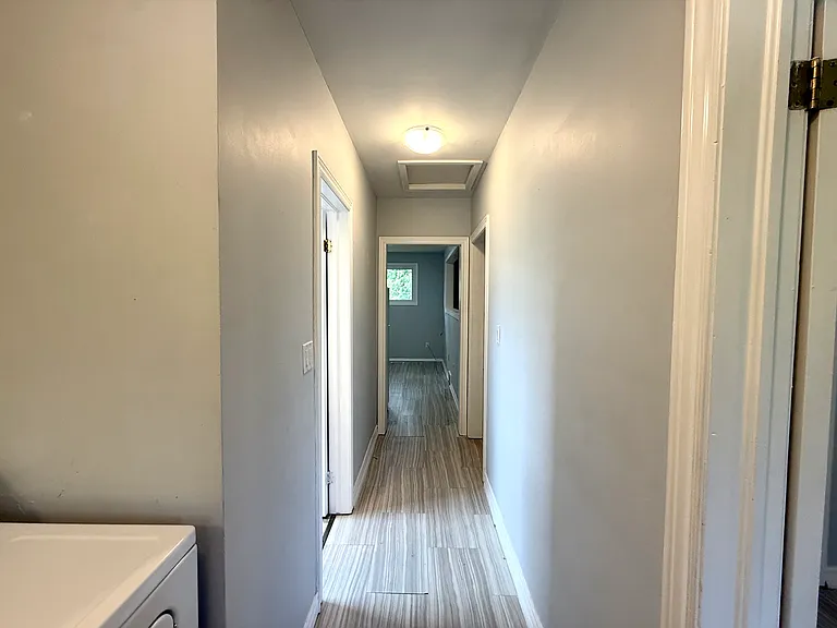 252 Scott St — Photo 8