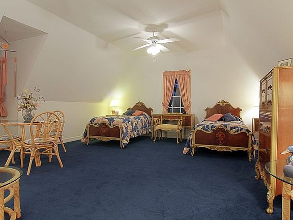 4th bedroom/media/bonus room