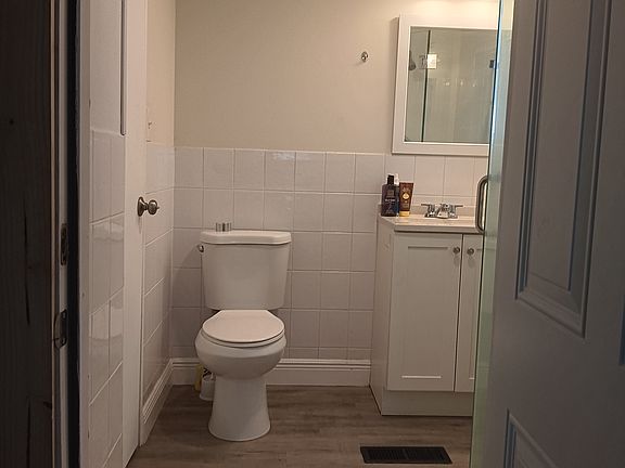 2nd image of 5610 E Marina Dr