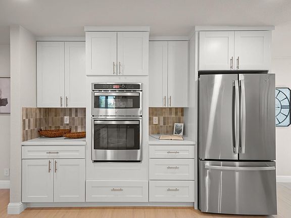 4th image of 2690 McLaughlin Ave