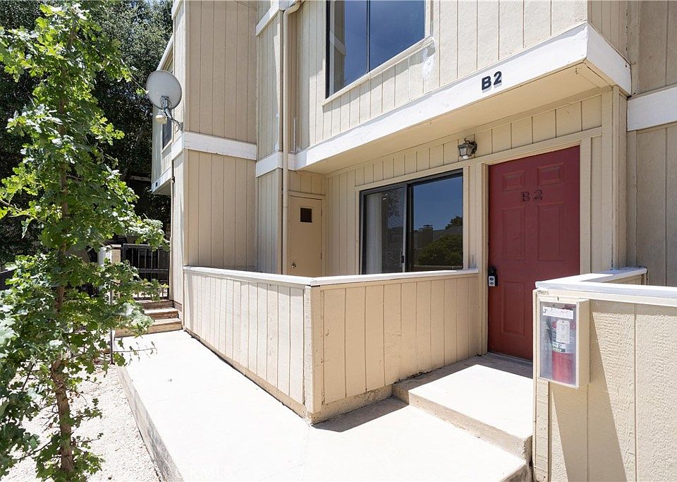 1st image of 3750 El Camino Real APT B2