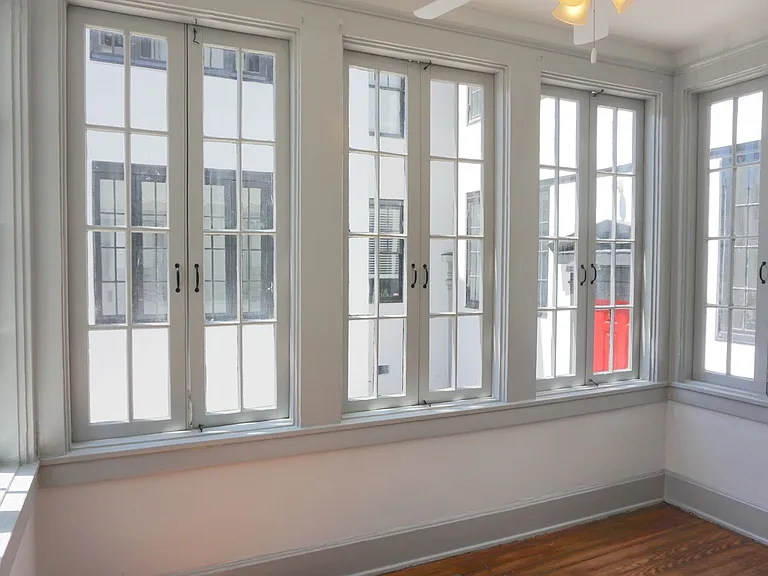 2411 Habersham Melrose — Photo 6
