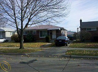 1st image of 25014 Huron St