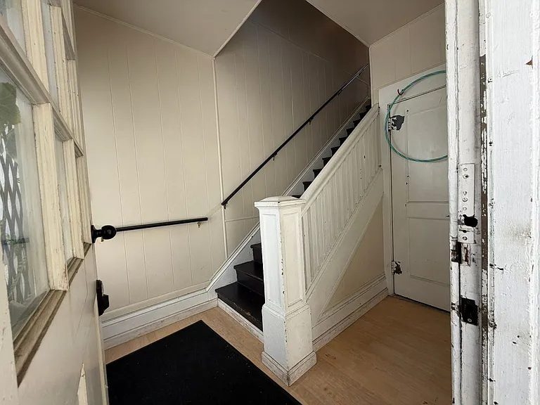 2017 Q St — Photo 27