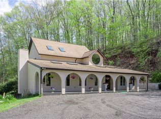 20 Old Woods Rd, Wallingford, CT 06492