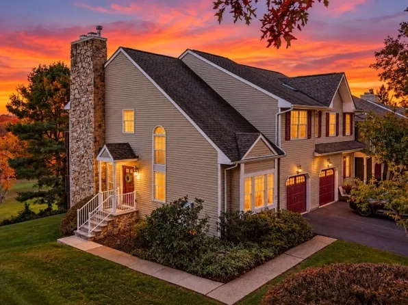 28 Pinehurst Dr, Washington Twp., NJ 07882