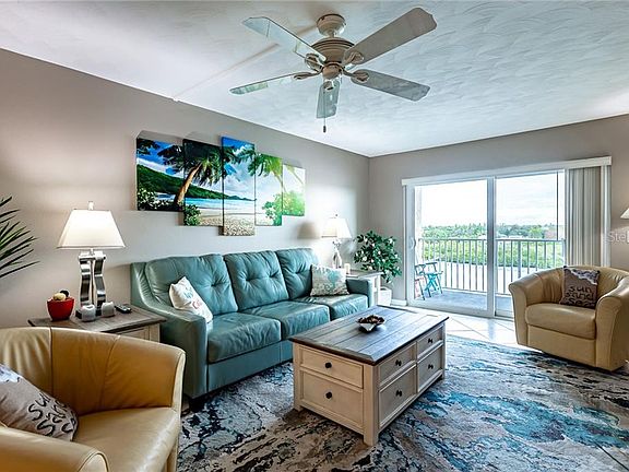 5th image of 19451 Gulf Blvd APT 616
