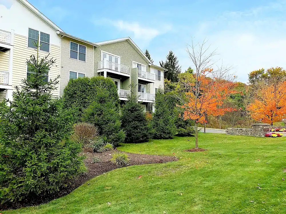 Ridgefield Commons — Photo 2
