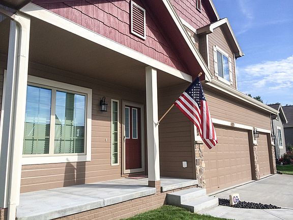 Three Car Garage