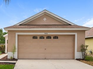 7426 Oxford Garden Cir, Apollo Beach, FL 33572