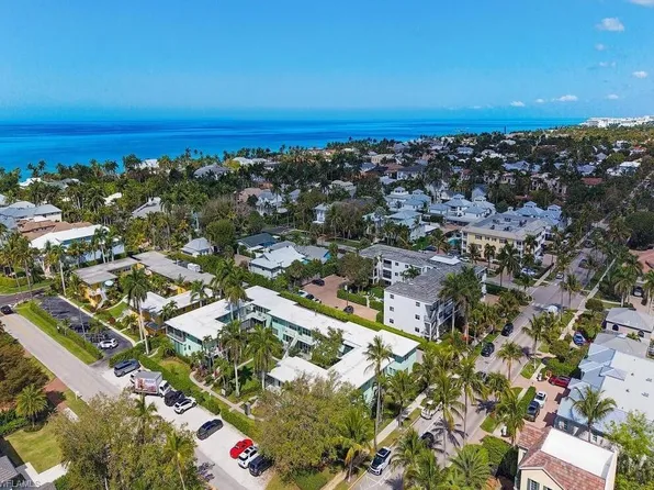 285 8th AVE S #285, NAPLES, FL 34102