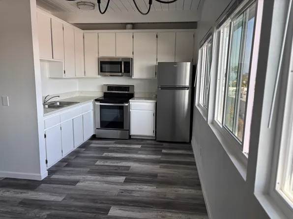 2003 Red Rose Way APT 2, Santa Barbara, CA 93109