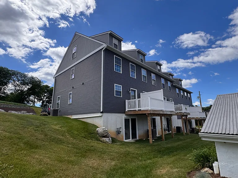 19 Burk Ct — Photo 35